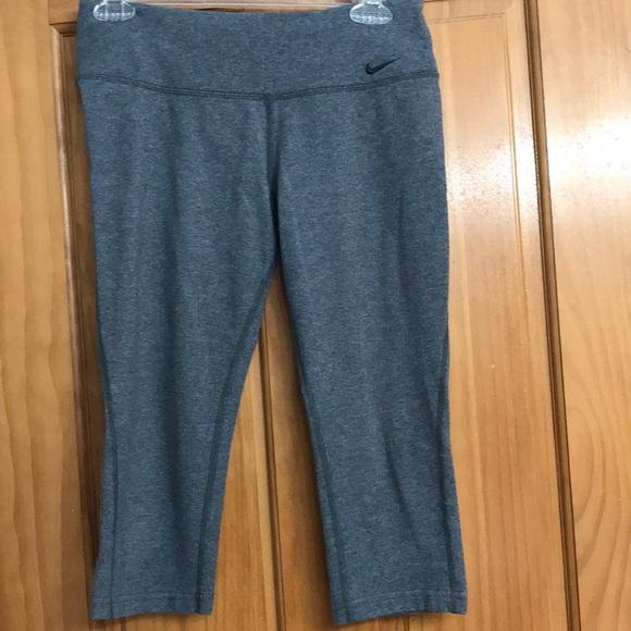 Nike Dri Fit heather grey women’s size small